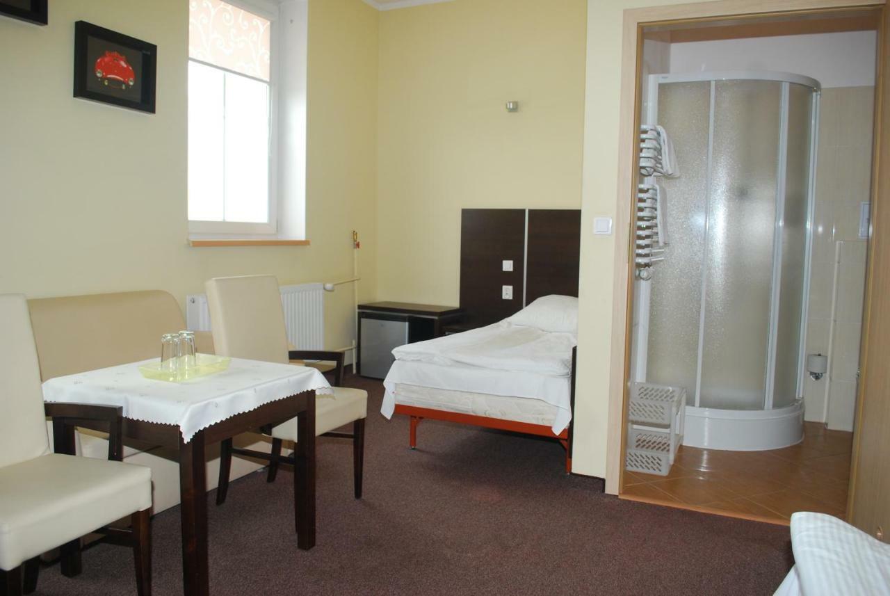 Hotel 104 Stargard Szczeciński Rom bilde