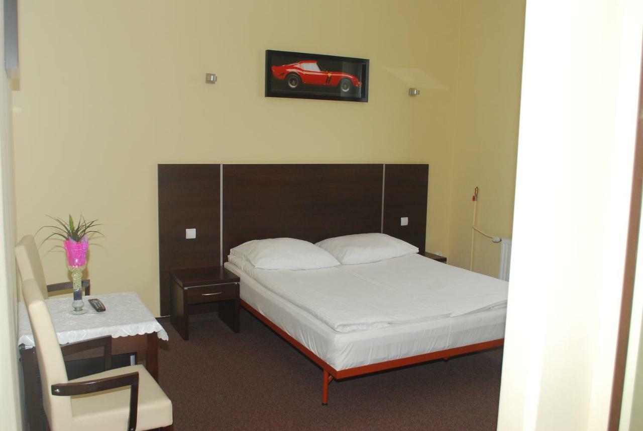Hotel 104 Stargard Szczeciński Rom bilde